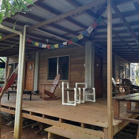 Apartments Chez Milady Утила Екстериор снимка