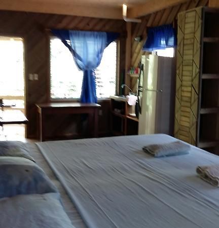 Apartments Chez Milady Утила Екстериор снимка