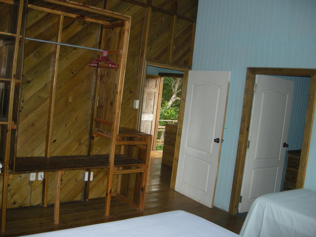 Apartments Chez Milady Утила Екстериор снимка