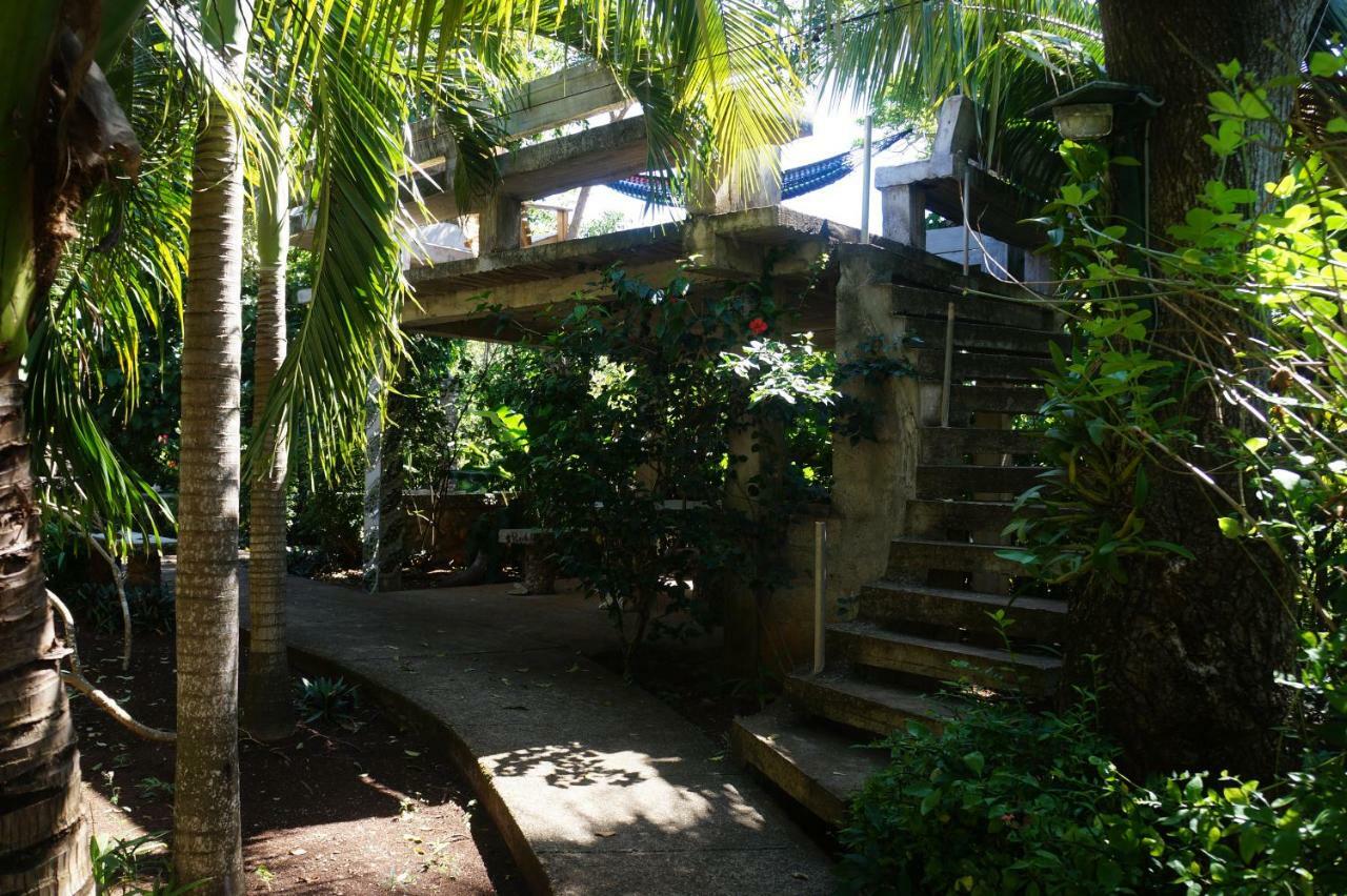 Apartments Chez Milady Утила Екстериор снимка